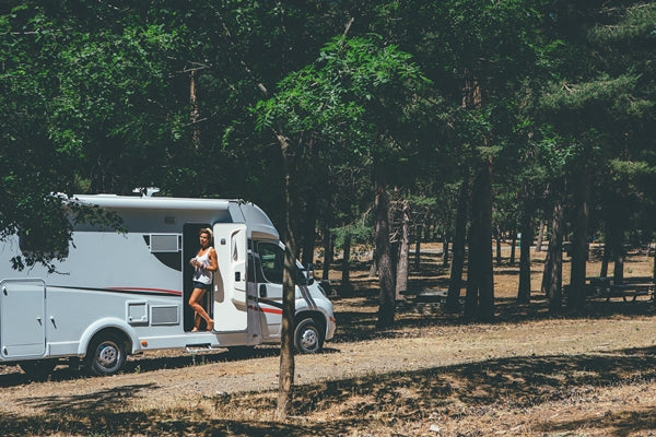 Hochwirksame Reinigungsmittel für die Auto- und Caravan-Vermietung