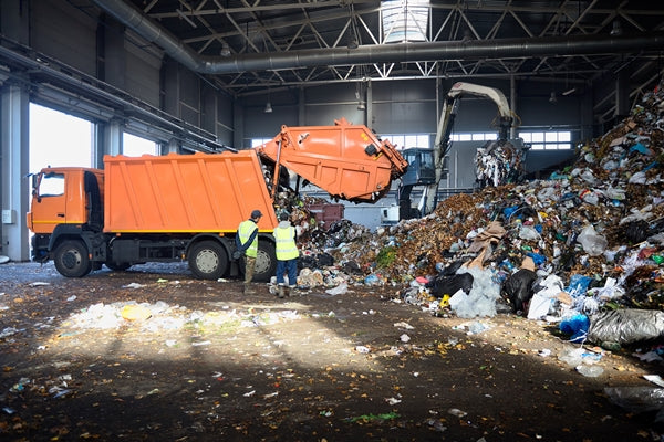 Effektive Reinigungsmittel für Container & Recyclinghof