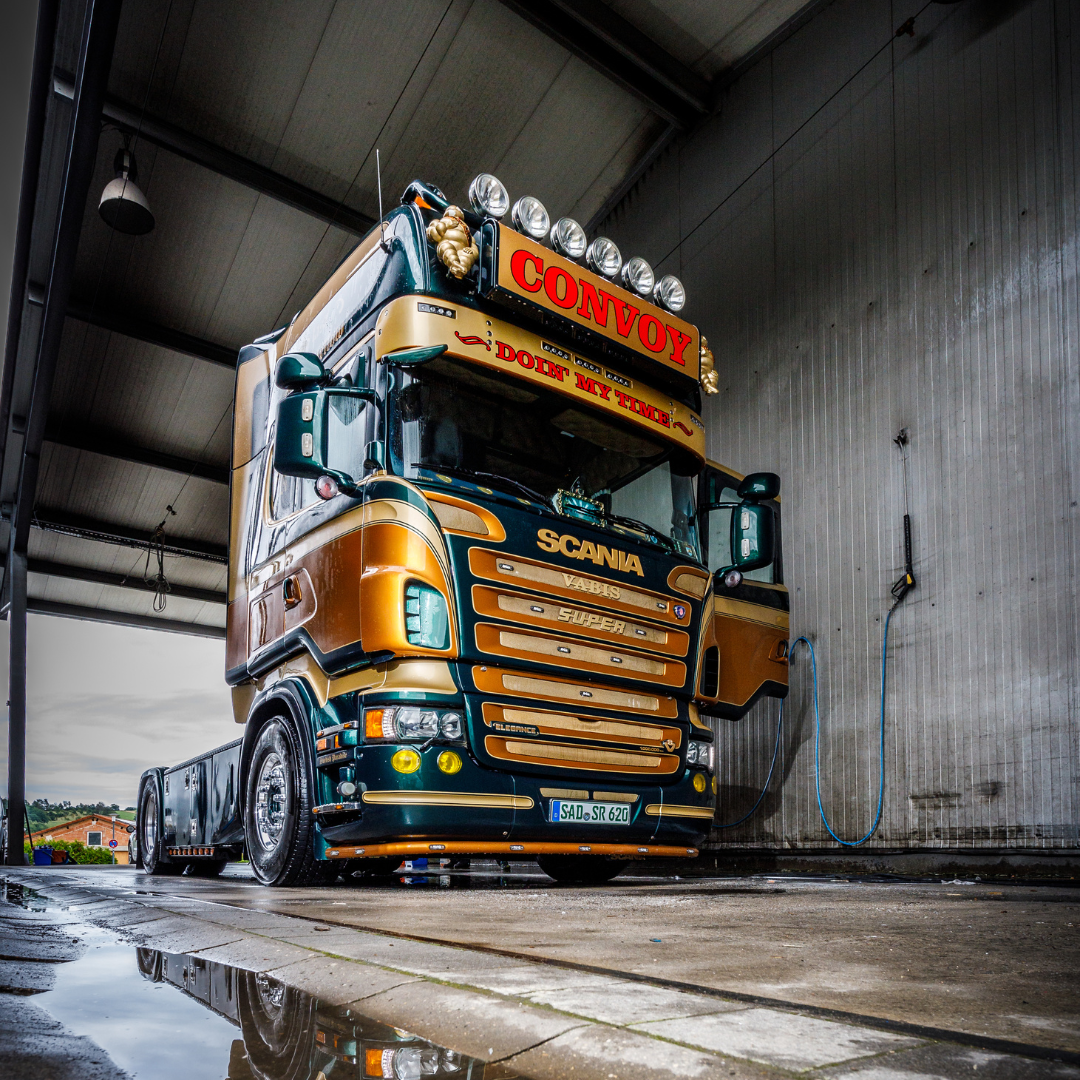 LKW Reiniger