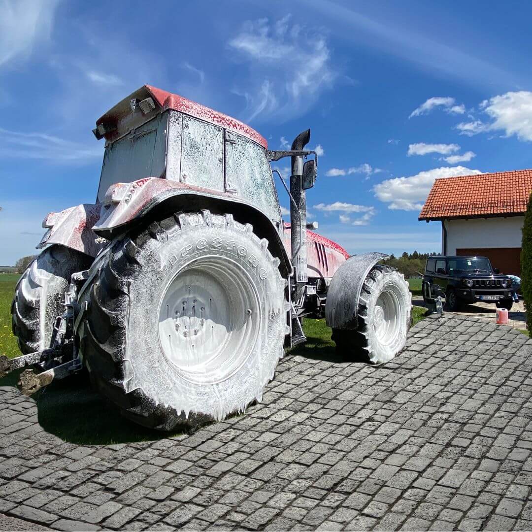 Traktor_Waschen_Bild3